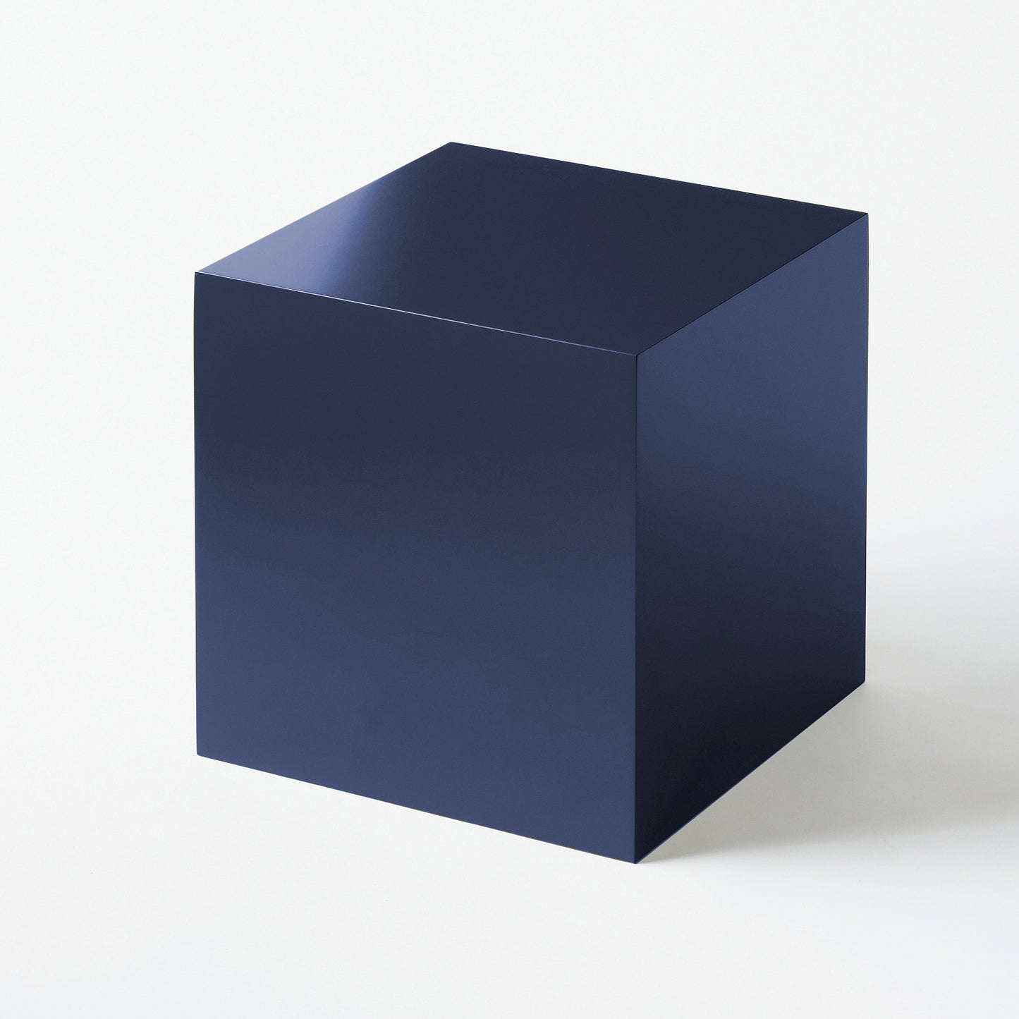 N. 04 Cube - Hauteur 40 cm - Bois laqué