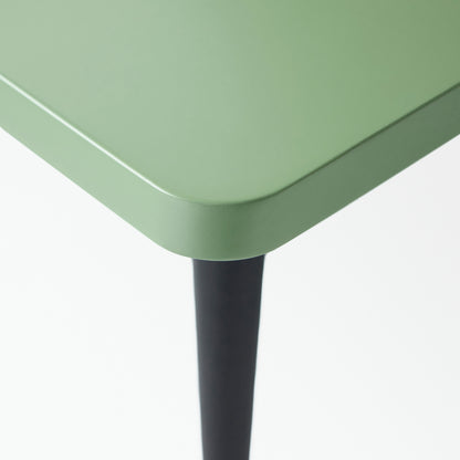 N° 05 - Table basse - 60 x 60 - Bois laqué satiné