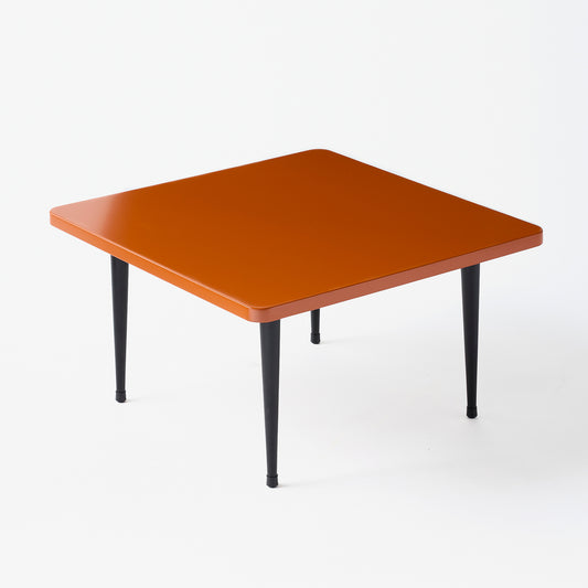 N° 05 - Table basse - 60 x 60 - Bois laqué satiné